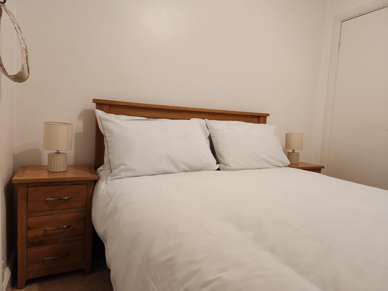 D Elmdon Homestay Shared 4 Bedrooms Birmingham Eksteriør billede