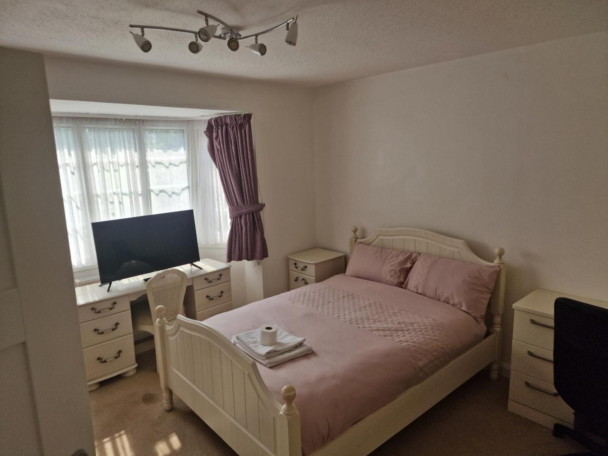 D Elmdon Homestay Shared 4 Bedrooms Birmingham Eksteriør billede